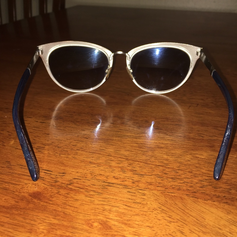 🎉 HOST PICK 🎉 Tom Ford Nina Sunglasses - Picture 4 of 7